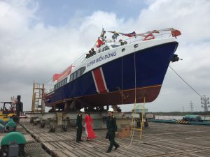 Hạ thủy tàu vận tải 1 triệu USD phục vụ du khách ra đảo Lý Sơn
