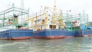 Bàn giao 8 tàu cá vỏ thép cho ngư dân Bình Định.